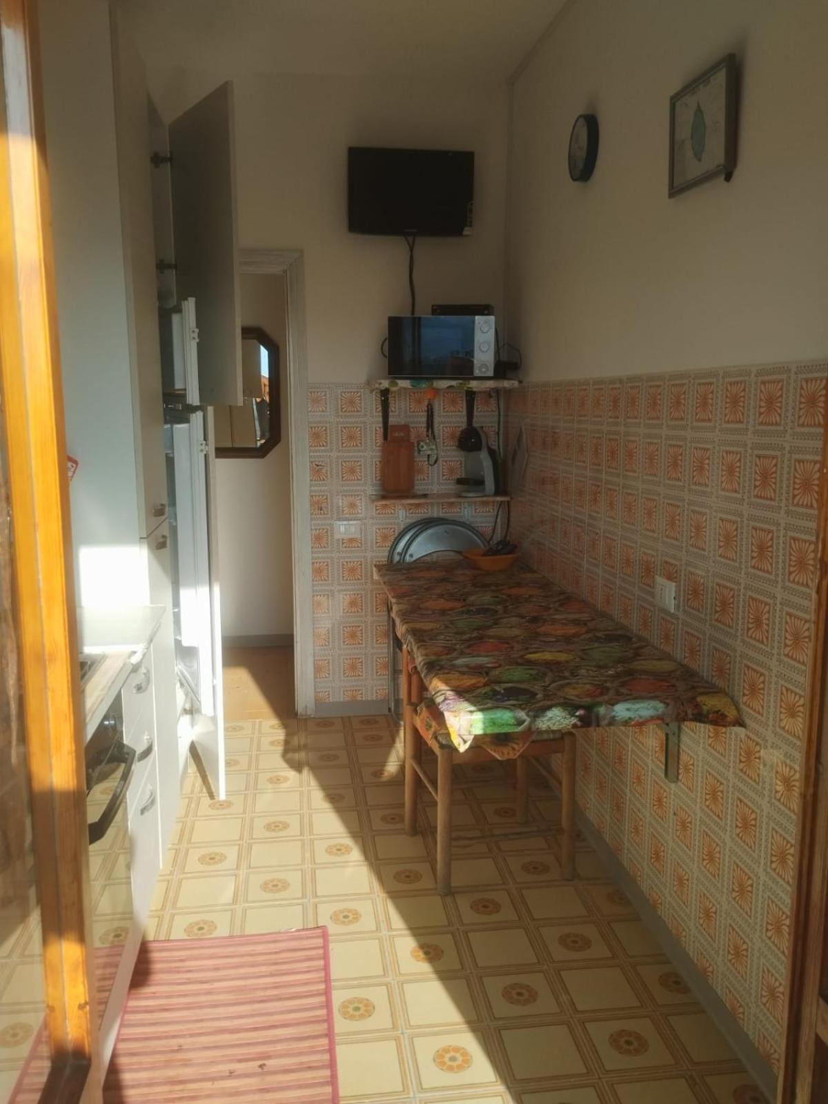 300 Metri Dal Mare Apartment Follonica Bagian luar foto
