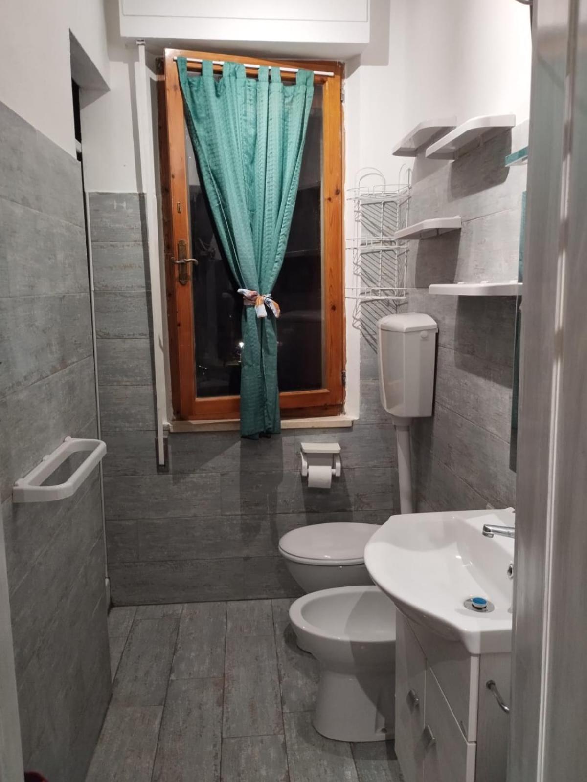 300 Metri Dal Mare Apartment Follonica Bagian luar foto